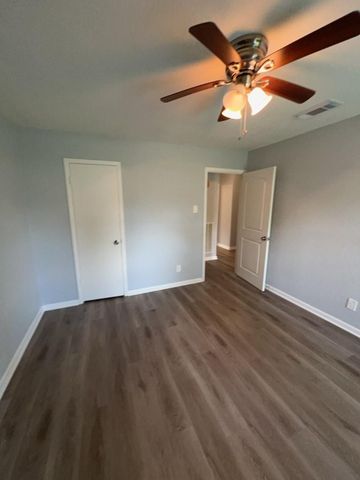 27226 Pyeatt Lane, Conroe, TX 77385