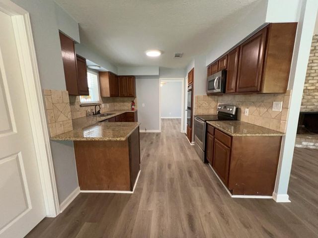 27226 Pyeatt Lane, Conroe, TX 77385