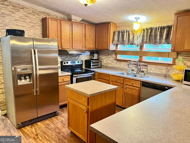 3266 Calhoun Falls Highway, Elberton, GA 30635
