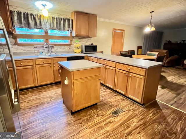3266 Calhoun Falls Highway, Elberton, GA 30635