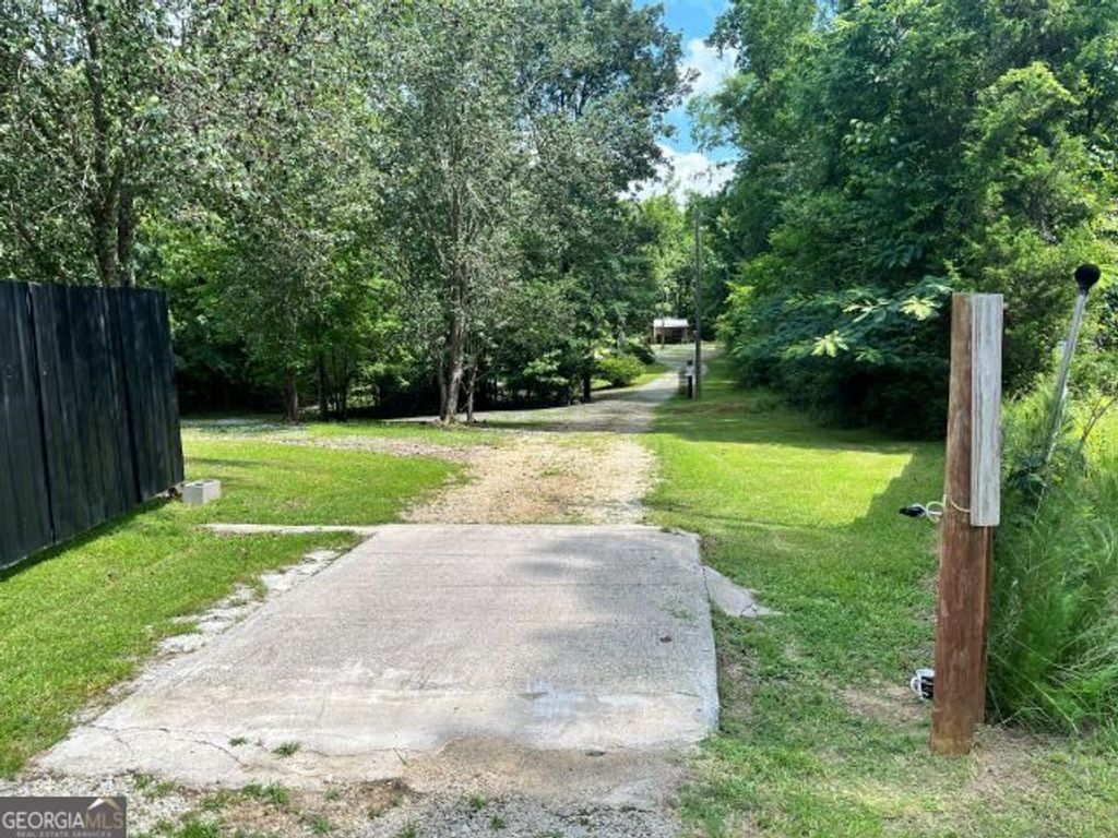 3266 Calhoun Falls Highway, Elberton, GA 30635 — photo 2