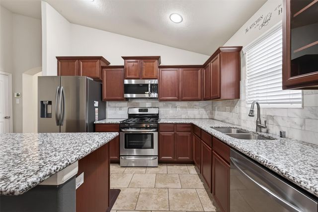 5703 Casa Martin Drive, Katy, TX 77449