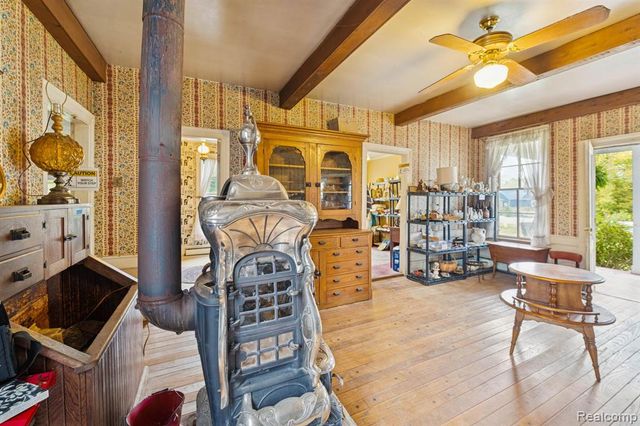 13278 9 Mile Road, South Lyon, MI 48178