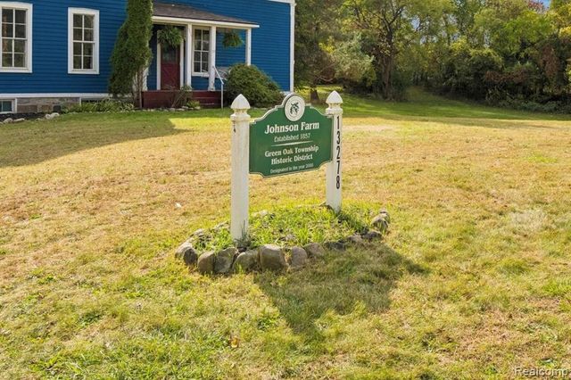 13278 9 Mile Road, South Lyon, MI 48178