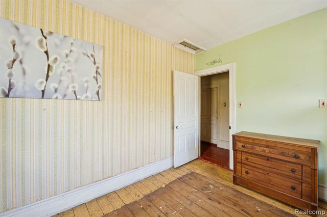 13278 9 Mile Road, South Lyon, MI 48178