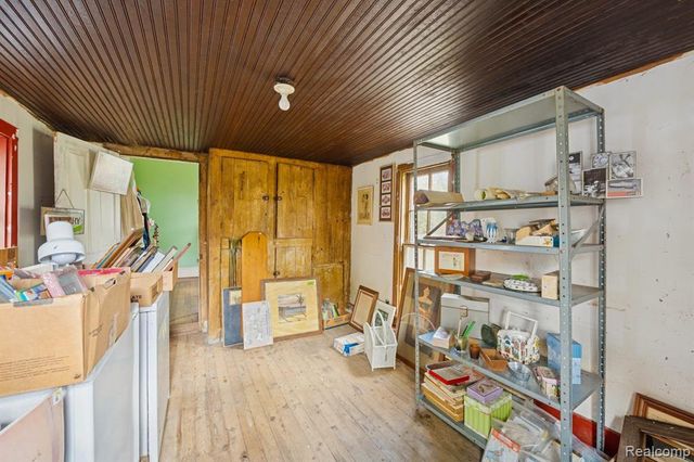 13278 9 Mile Road, South Lyon, MI 48178