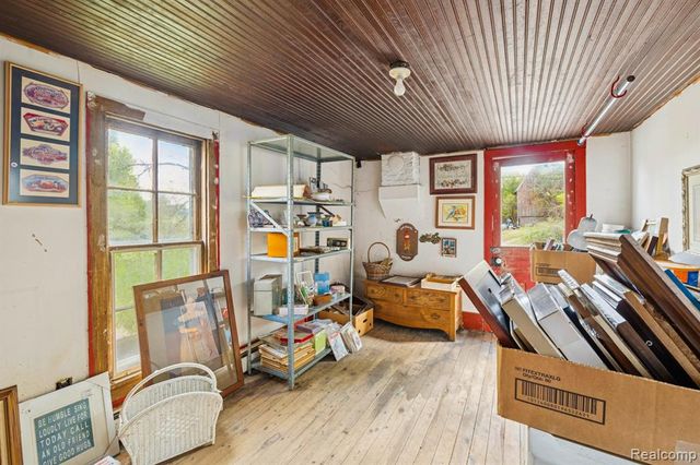 13278 9 Mile Road, South Lyon, MI 48178