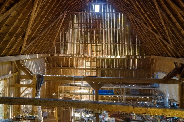 13278 9 Mile Road, South Lyon, MI 48178