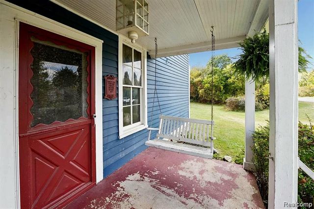 13278 9 Mile Road, South Lyon, MI 48178