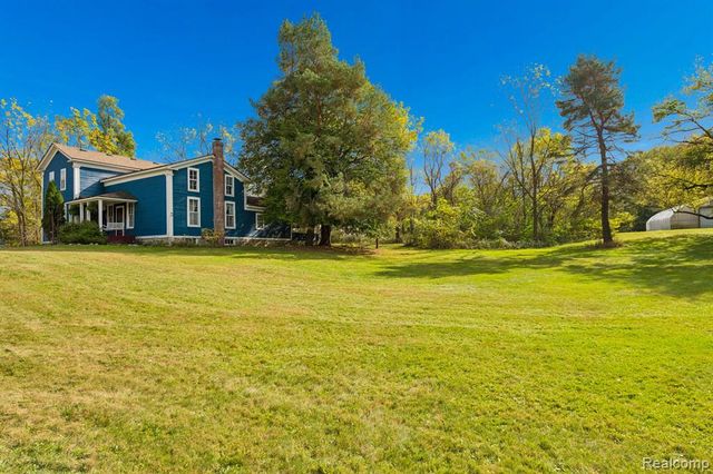 13278 9 Mile Road, South Lyon, MI 48178