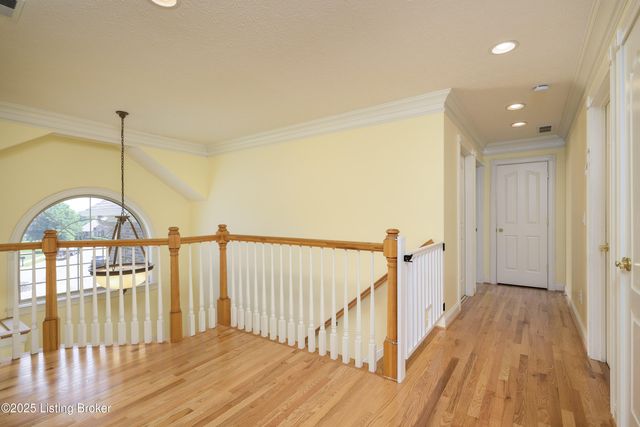 12002 Masters Pointe Point, Sellersburg, IN 47172