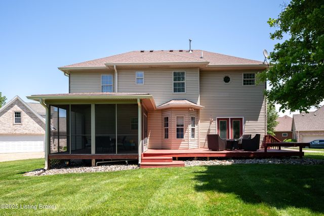 12002 Masters Pointe Point, Sellersburg, IN 47172