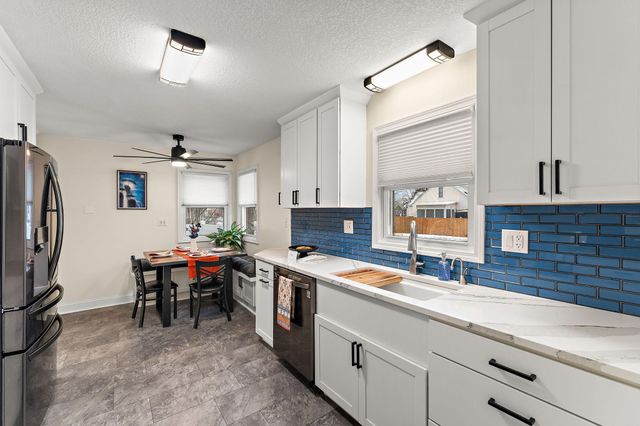 221 9th Street S, South Saint Paul, MN 55075