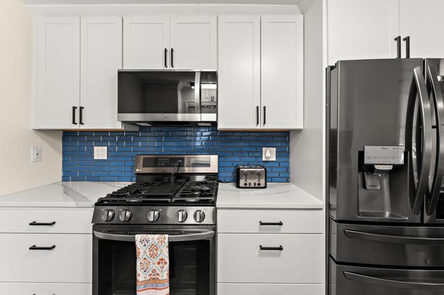 221 9th Street S, South Saint Paul, MN 55075