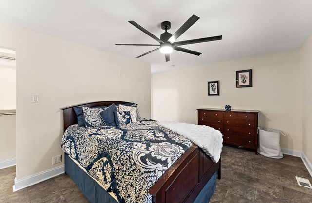 221 9th Street S, South Saint Paul, MN 55075