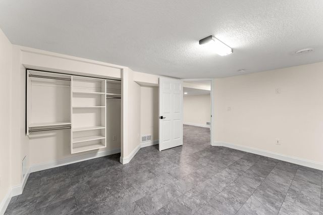 221 9th Street S, South Saint Paul, MN 55075