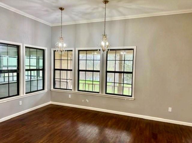 327 County Road 735, Angleton, TX 77515