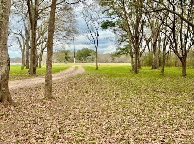 327 County Road 735, Angleton, TX 77515