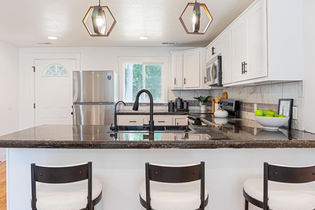 1050 S Wicker Road Se, Evergreen Twp, MI 48888