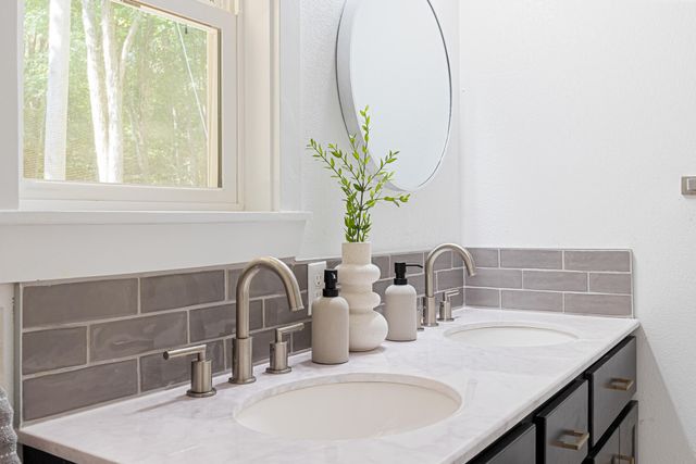 1050 S Wicker Road Se, Evergreen Twp, MI 48888