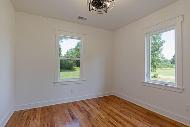 1050 S Wicker Road Se, Evergreen Twp, MI 48888