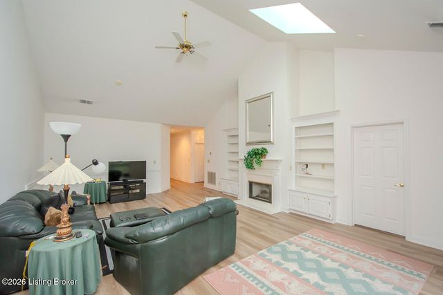 3728 Hurstbourne Ridge Blvd, Louisville, KY 40299