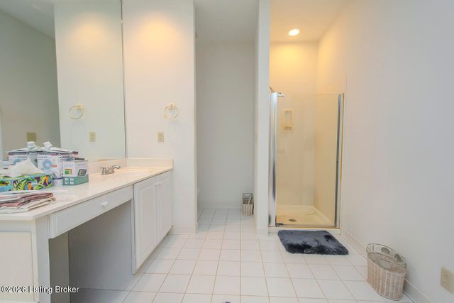 3728 Hurstbourne Ridge Blvd, Louisville, KY 40299