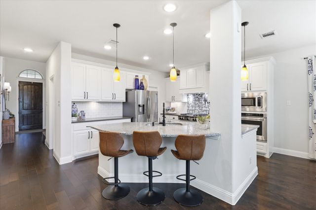 15444 Bluffdale Drive, Fort Worth, TX 76262