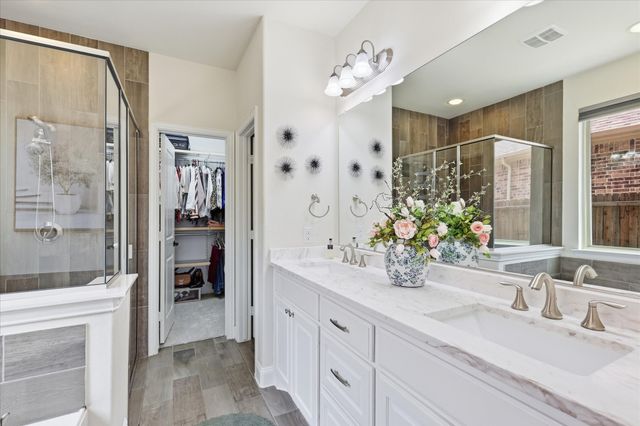 15444 Bluffdale Drive, Fort Worth, TX 76262