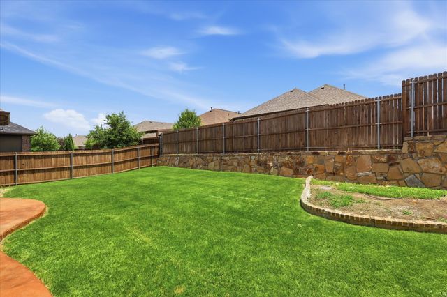 15444 Bluffdale Drive, Fort Worth, TX 76262