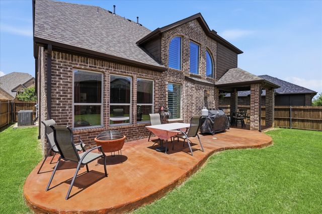 15444 Bluffdale Drive, Fort Worth, TX 76262