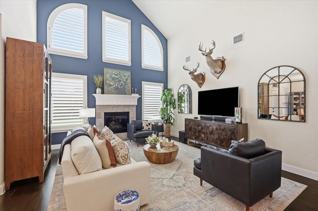 15444 Bluffdale Drive, Fort Worth, TX 76262