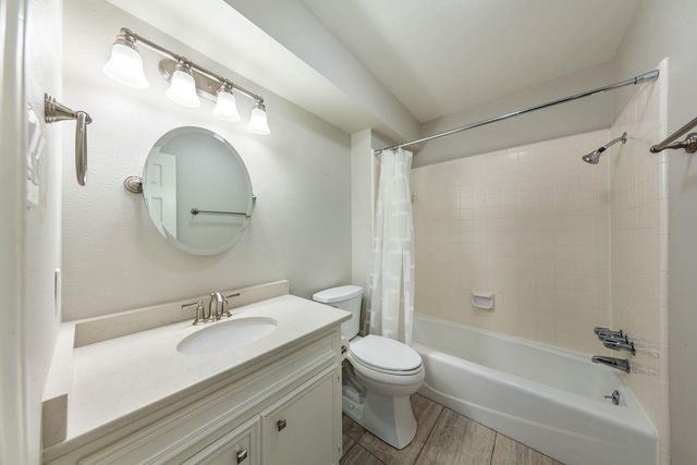 4404 Travis Country CIR C3, Austin, TX 78735