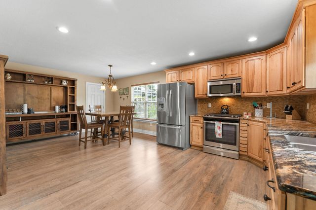 721 Shore Road, Powersite, MO 65731