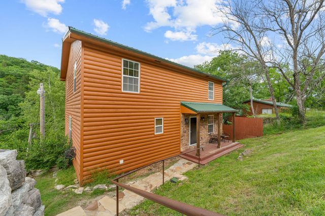 721 Shore Road, Powersite, MO 65731