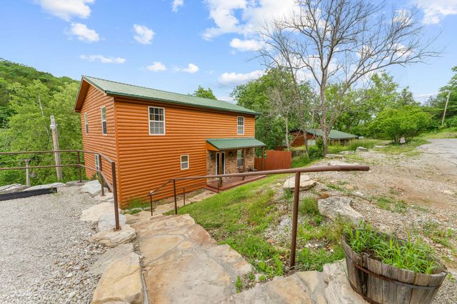 721 Shore Road, Powersite, MO 65731