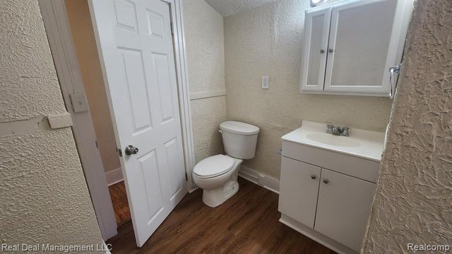 43 Dwight Avenue, Pontiac, MI 48341