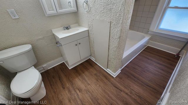 43 Dwight Avenue, Pontiac, MI 48341