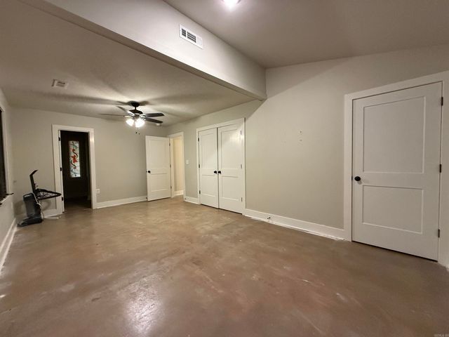 2016 Lindauer Rd, Forrest City, AR 72335