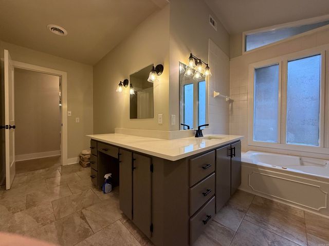 2016 Lindauer Rd, Forrest City, AR 72335