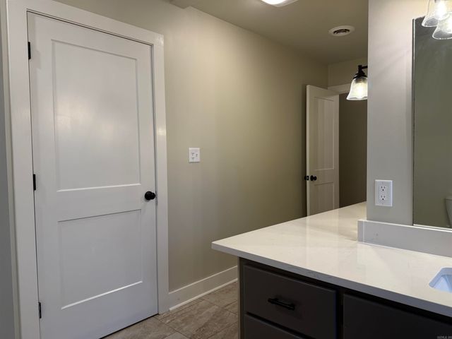 2016 Lindauer Rd, Forrest City, AR 72335