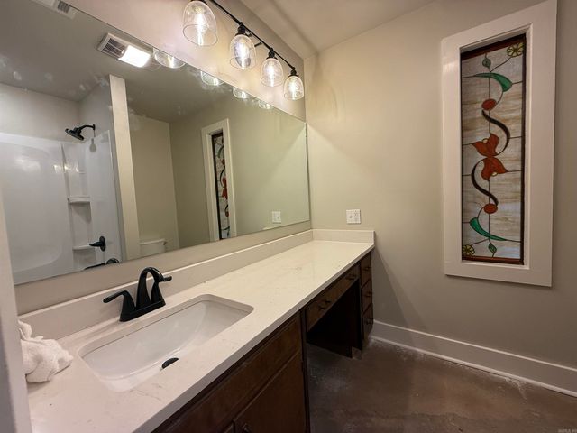 2016 Lindauer Rd, Forrest City, AR 72335