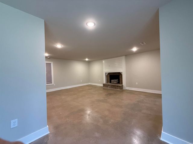 2016 Lindauer Rd, Forrest City, AR 72335