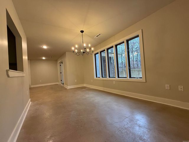 2016 Lindauer Rd, Forrest City, AR 72335