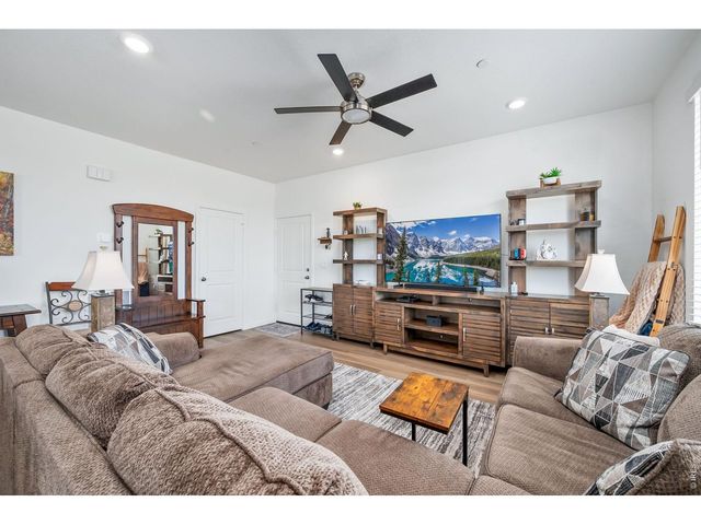 5560 Second Ave, Timnath, CO 80547