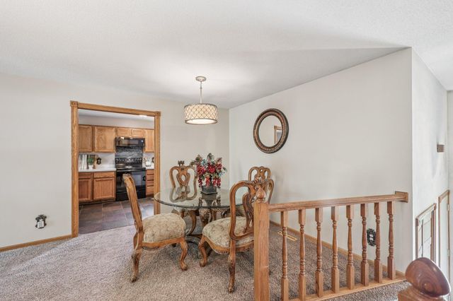 4274 Maclaren Place, Eagan, MN 55123