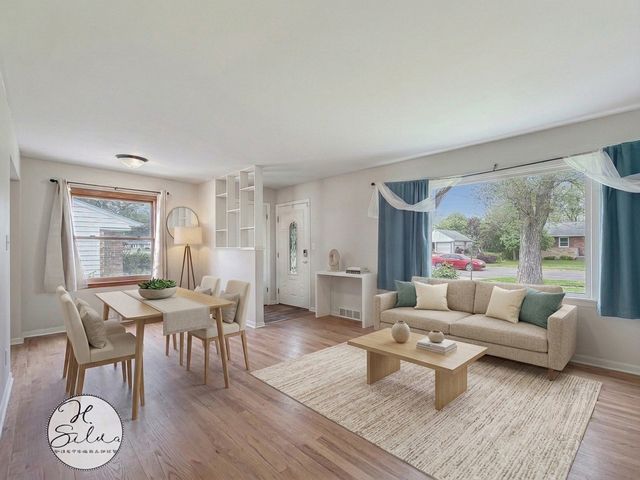 401 Linn Avenue, Crystal Lake, IL 60014