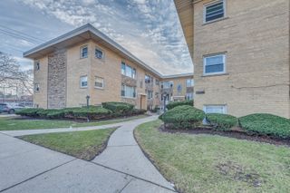 5501 W Edmunds Street 1C, Chicago, IL 60630