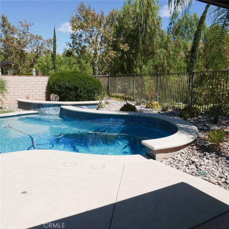 4359 Altivo, Corona, CA 92883 — exterior