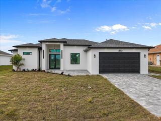 1310 NE 7TH PLACE, Cape Coral, FL 33909